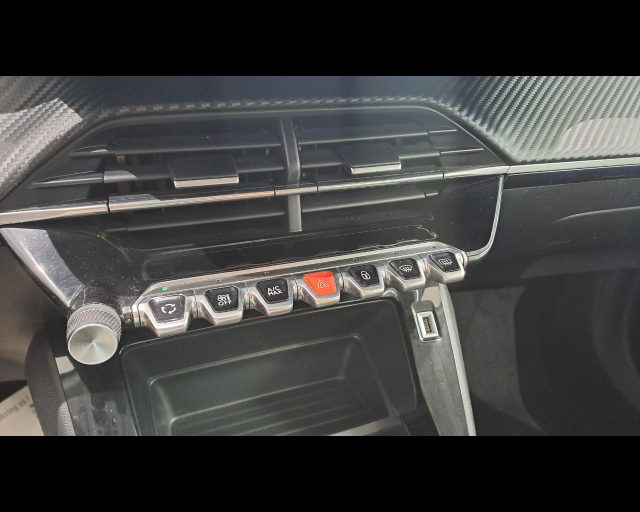 PEUGEOT 2008 usata, con Controllo elettronico della corsia