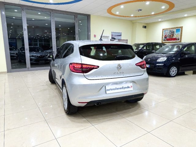 RENAULT Clio usata, con Autoradio