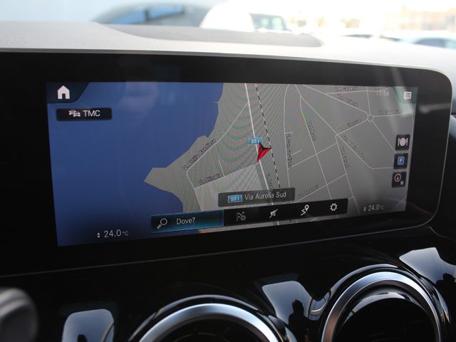 MERCEDES-BENZ B 180 usata, con Controllo elettronico della corsia