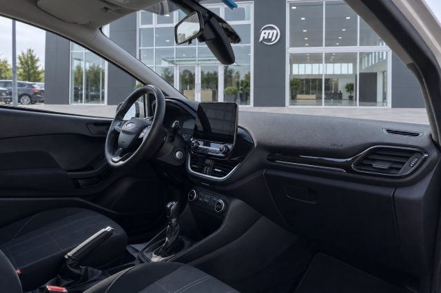 FORD Fiesta usata, con Bluetooth