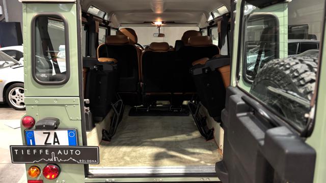 LAND ROVER Defender usata, con Interni in pelle
