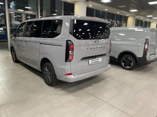 FORD Tourneo Custom usata, con Controllo automatico clima
