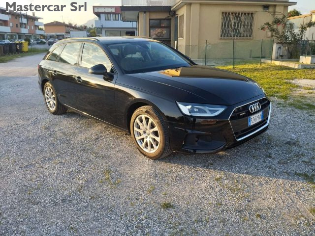 AUDI A4 usata, con Autoradio