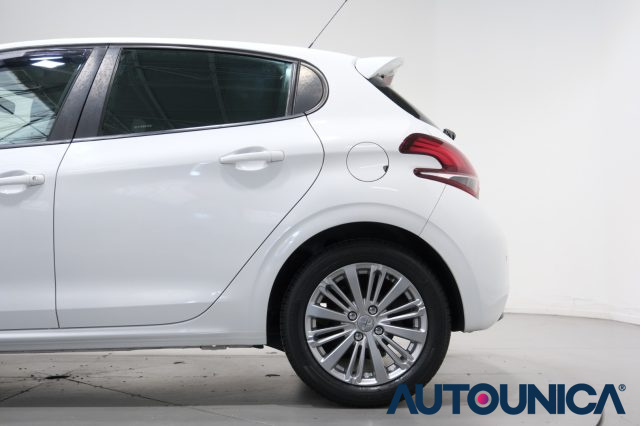 PEUGEOT 208 usata 36