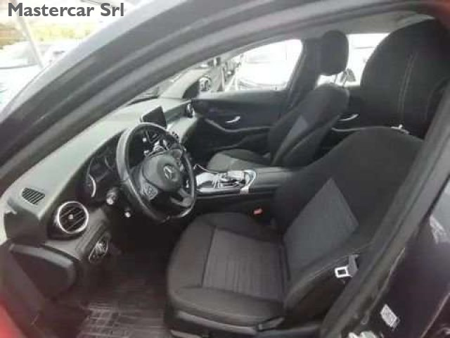 MERCEDES-BENZ C 200 usata, con Climatizzatore