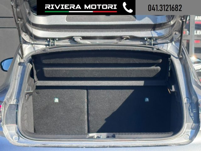 RENAULT Clio usata, con Climatizzatore