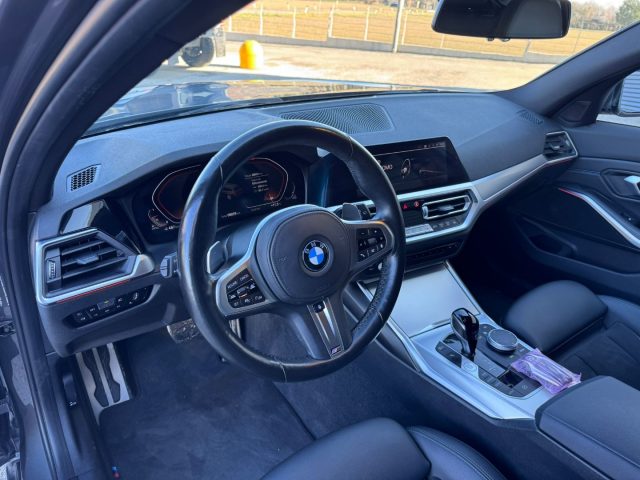 BMW 320 usata, con Park Distance Control