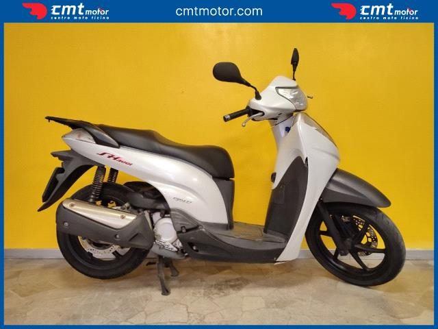 HONDA SH 300 i usata 3