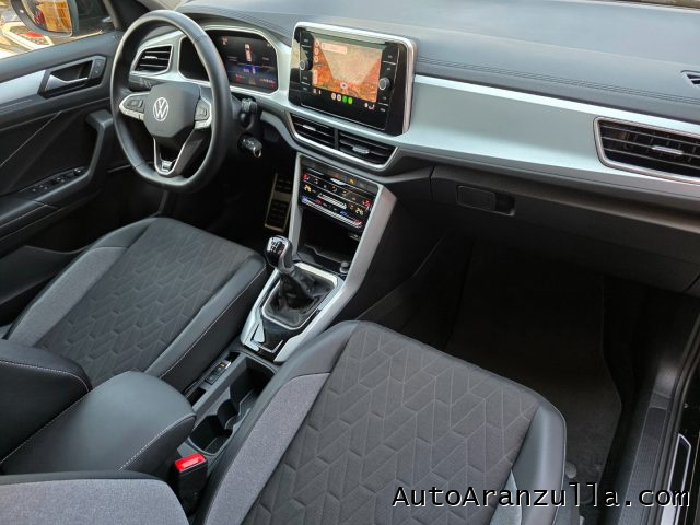 VOLKSWAGEN T-Roc usata, con Controllo automatico clima