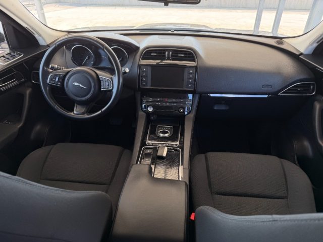 JAGUAR F-Pace usata, con ESP