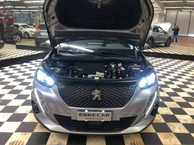 PEUGEOT 2008 usata, con Specchietti laterali elettrici
