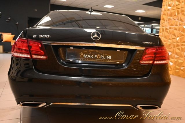 MERCEDES-BENZ E 300 usata 98