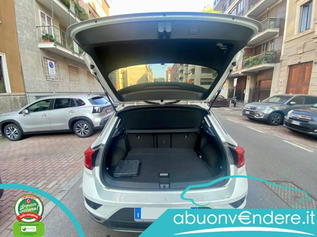 VOLKSWAGEN T-Roc usata, con USB