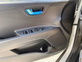 KIA Stonic usata, con Specchietti laterali elettrici
