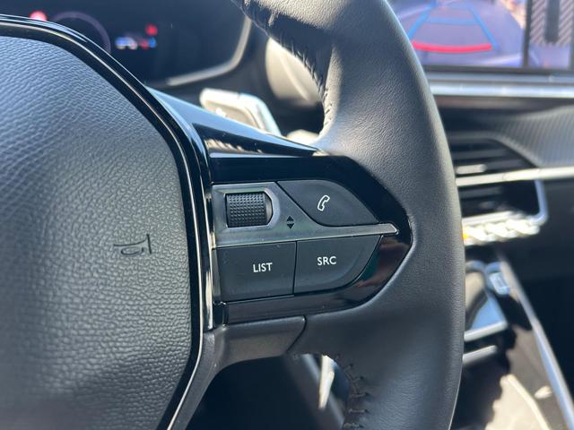 PEUGEOT 2008 usata, con Sistema di navigazione