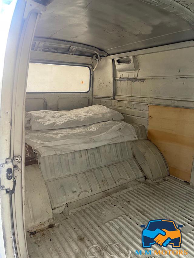 VOLKSWAGEN T2 usata 15