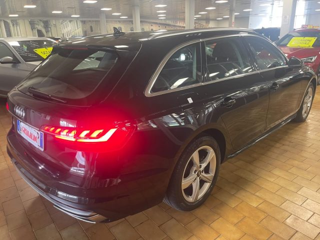 AUDI A4 usata, con Autoradio