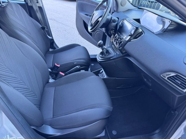 LANCIA Ypsilon usata, con Touch screen