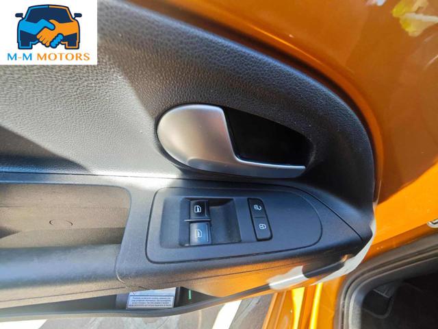 VOLKSWAGEN up! usata 18