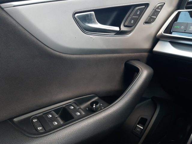 AUDI Q8 usata, con Controllo automatico clima