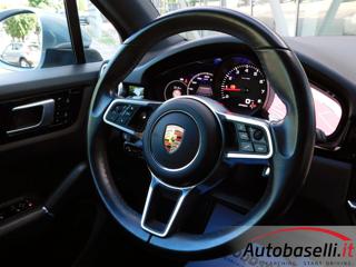PORSCHE Cayenne usata, con Sensori di parcheggio anteriori