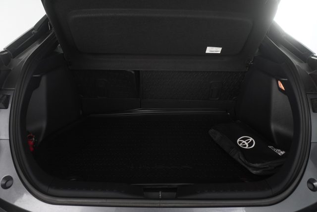 TOYOTA C-HR usata 12