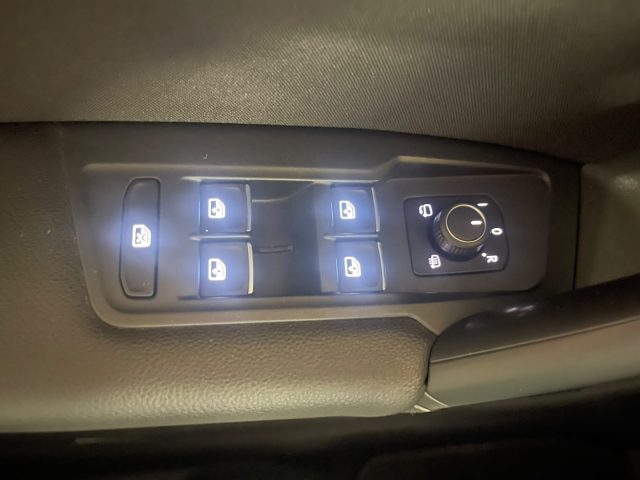 VOLKSWAGEN Tiguan usata, con Bluetooth