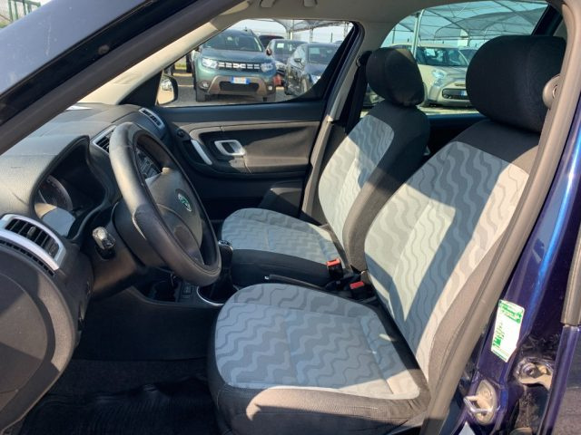 SKODA Roomster usata, con Chiusura centralizzata