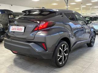 TOYOTA C-HR usata, con Autoradio