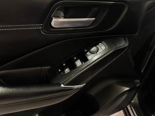 NISSAN Qashqai usata, con USB