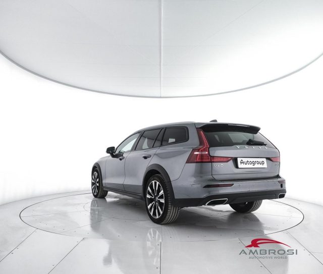 VOLVO V60 Cross Country usata 3