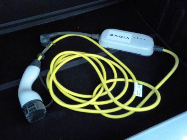 DACIA Spring usata, con Apple CarPlay