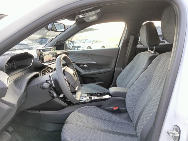 PEUGEOT 2008 usata, con Boardcomputer