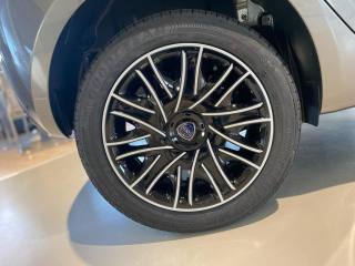 LANCIA Ypsilon usata, con Autoradio