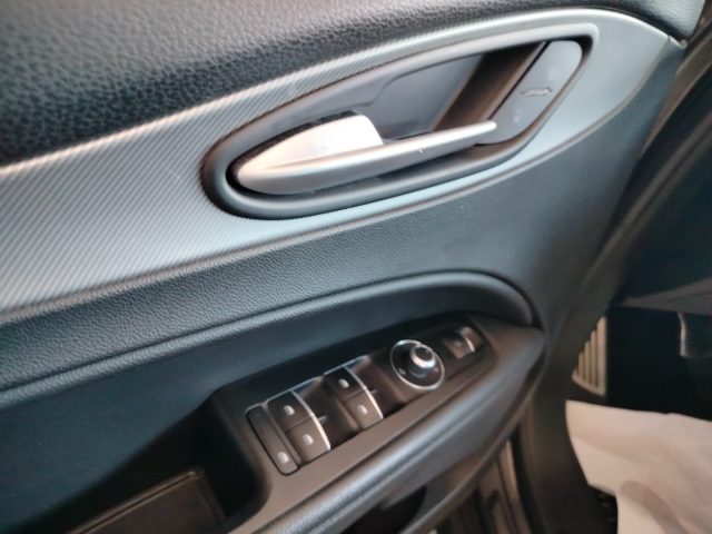 ALFA ROMEO Stelvio usata, con Bluetooth