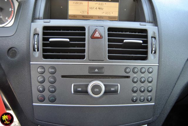 MERCEDES-BENZ C 200 usata, con Controllo automatico clima