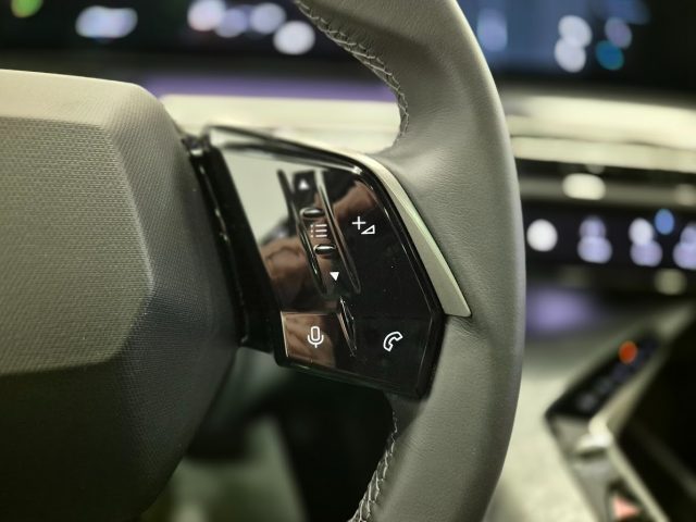 PEUGEOT 5008 usata, con Servosterzo