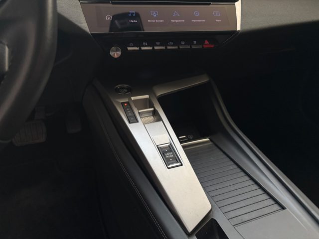 PEUGEOT 308 usata, con Volante multifunzione