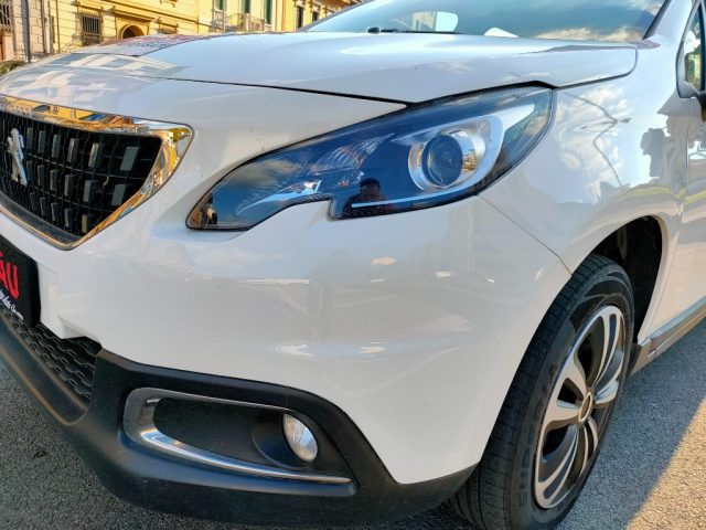 PEUGEOT 2008 usata, con Sensore di luce