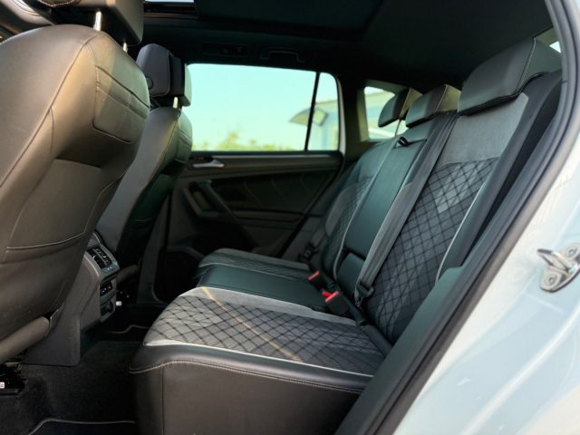 VOLKSWAGEN Tiguan usata, con Sensori di parcheggio posteriori