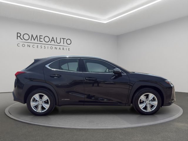 LEXUS UX 250h usata, con Chiusura centralizzata