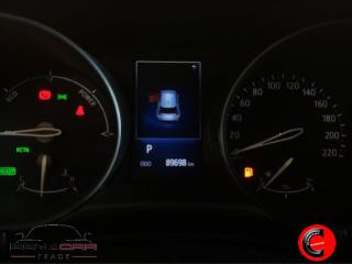 TOYOTA C-HR usata, con USB