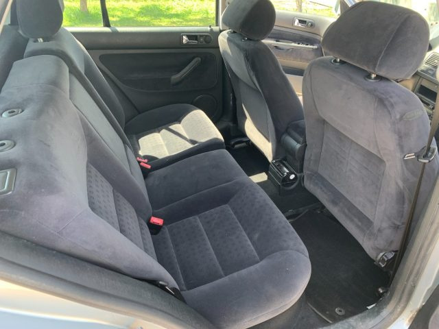 VOLKSWAGEN Golf usata, con Climatizzatore