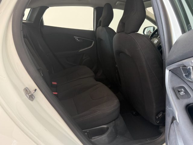 VOLVO V40 usata 17