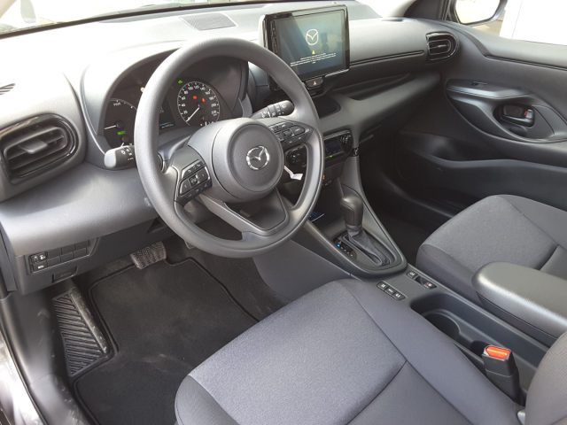 MAZDA 2 usata, con Controllo automatico clima