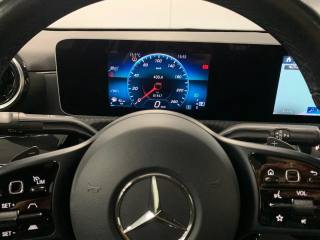 MERCEDES-BENZ CLA 180 usata, con Chiusura centralizzata telecomandata