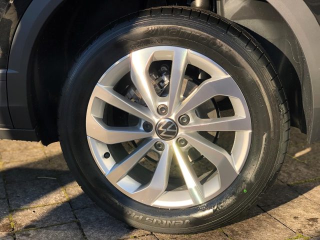 VOLKSWAGEN T-Roc usata, con Controllo automatico clima