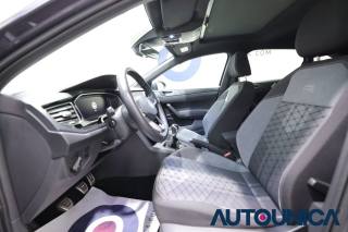 VOLKSWAGEN Taigo usata, con USB