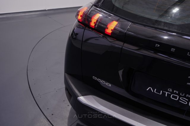 PEUGEOT 2008 usata, con Airbag testa
