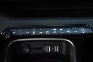 JEEP Avenger usata, con Touch screen